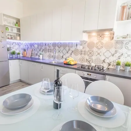 Apartament Kyra